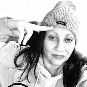 Meet your Posher, Sabrina